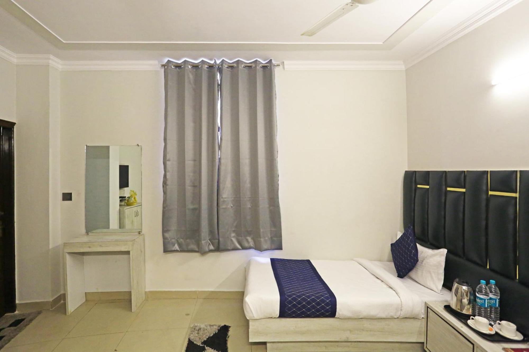 Hotel Ratandeep At Paharganj Nové Dillí Exteriér fotografie